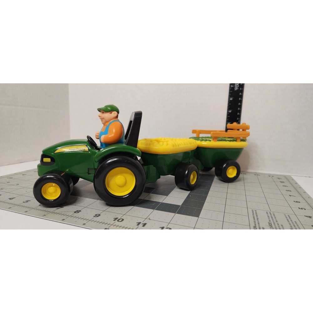 Ertl John Deere Tony Tractor Toy With Farmer